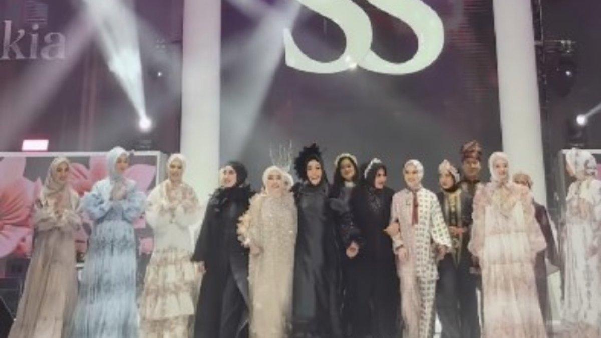 Kemeriahan acara fashion show tunggal bertajuk The FirSSt Gala of Shella Saukia.