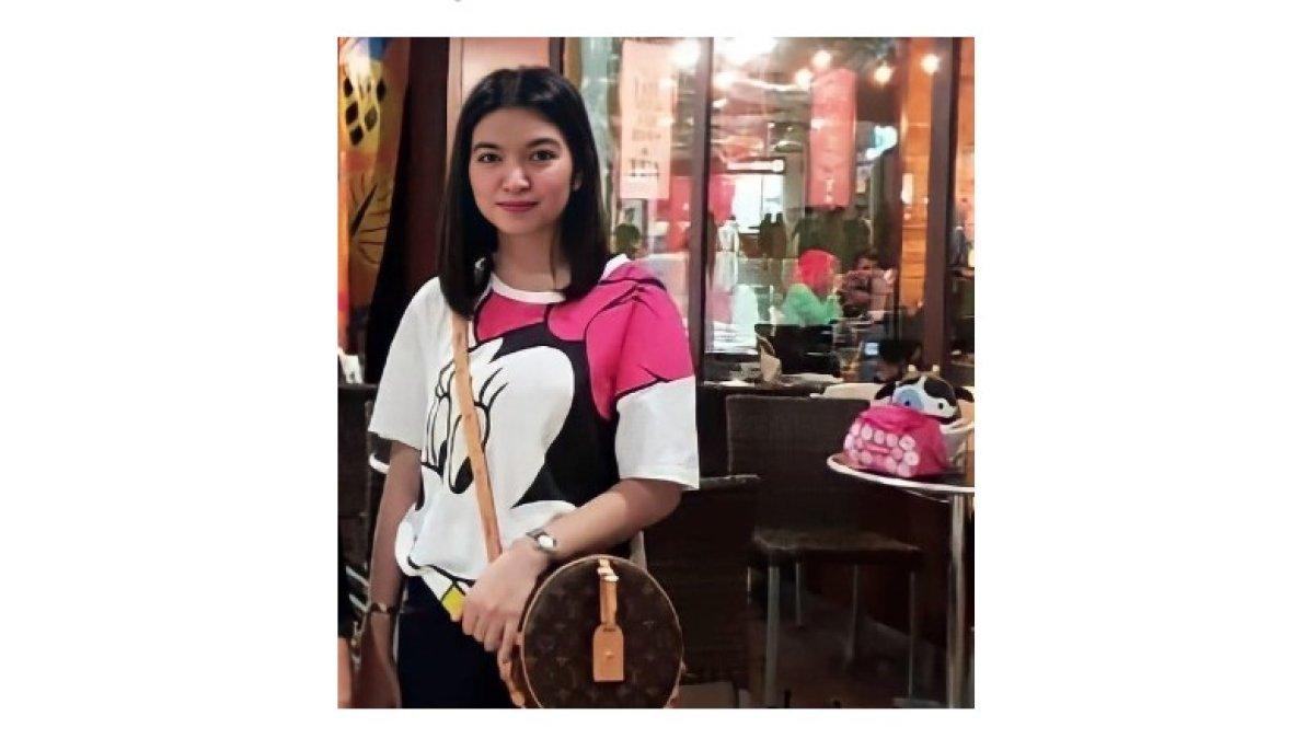 GAYA KASUAL SELVI ANANDA - Kenyamanan tampaknya menjadi prioritas Selvi dalam berbusana. 