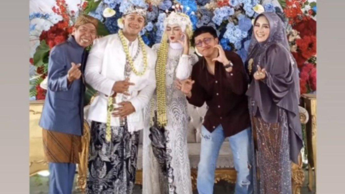 Kiwil dampingi putri sambungnya, Ringgi Regilda menikah