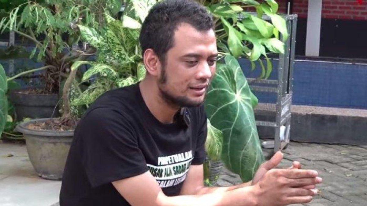 Kondisi Panji Petualang saat dihampiri Dedi Mulyadi di kediamannya.