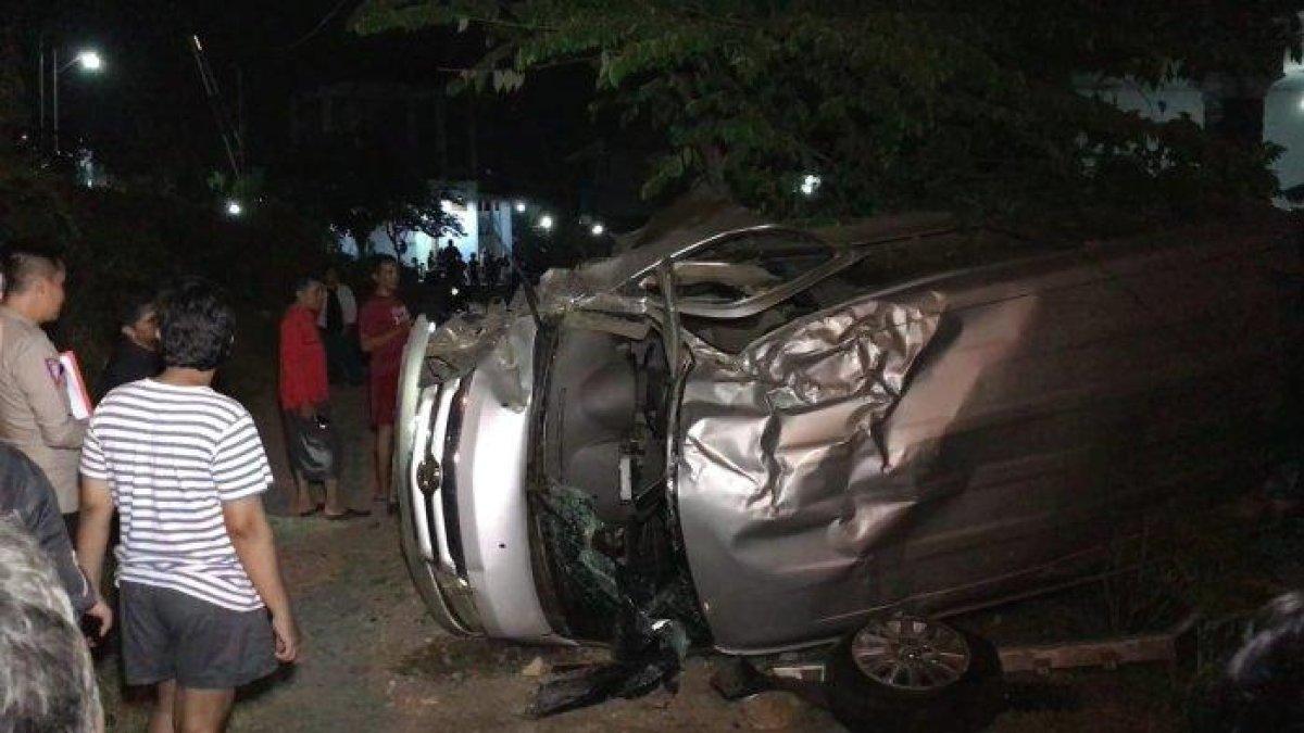 Kondisi mobil (foto atas) dan motor
