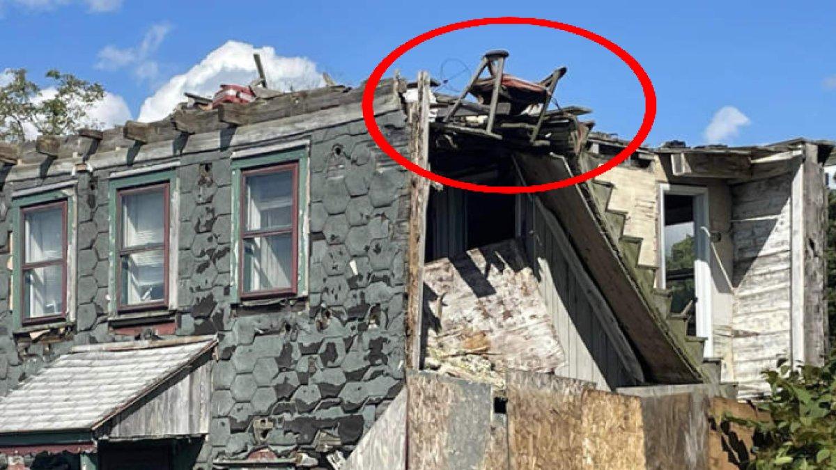 Kursi di atas rumah rusak di Cape May, Amerika Serikat jadi idola wisatawan.