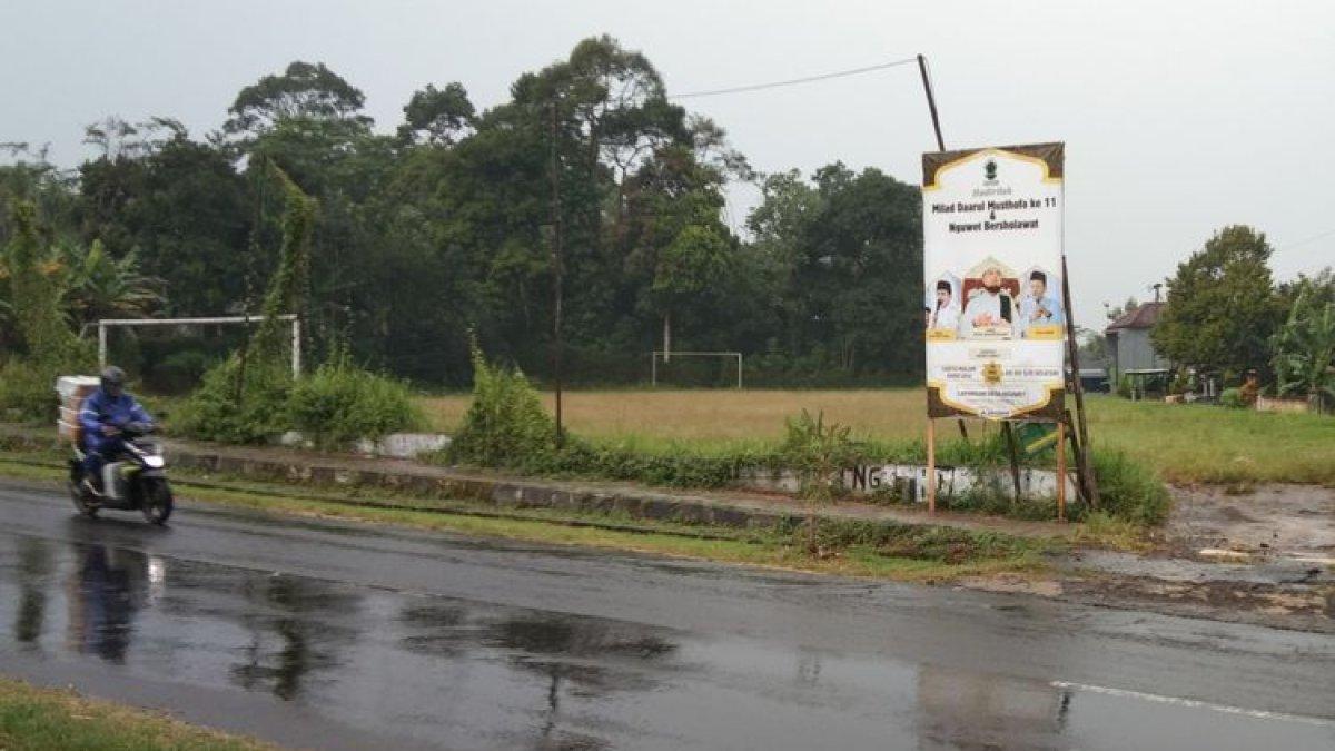 Lapangan Nguwet, Temanggung