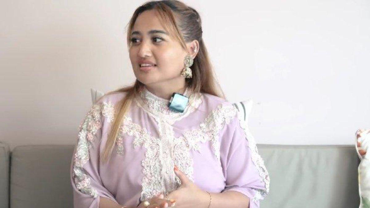HAMIL DI LUAR NIKAH - Lina Mukherjee bercerita jika mengalami morning sickness atau kondisi mual dan muntah selama kehamilan.