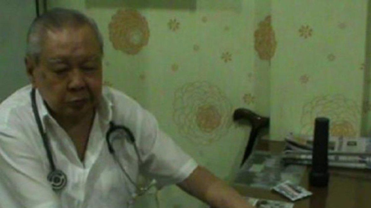 Lo Siaw Ging dikenal sebagai dokter yang dermawan dan peduli terhadap kaum marjinal.