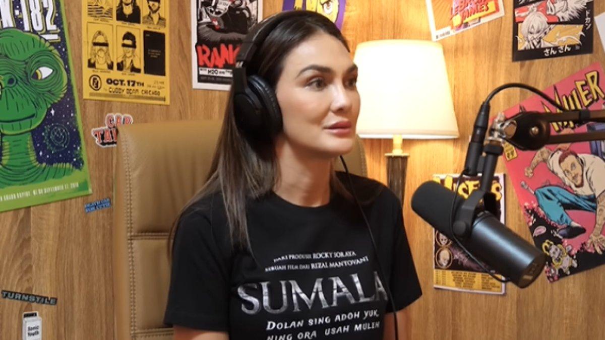 Luna Maya beber alasan belum juga menikah