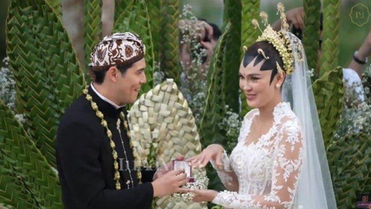 LUNA BANYAK UTANG - Maxime Bouttier ungkap rahasia Luna Maya, sebut sang istri punya banyak cicilan.