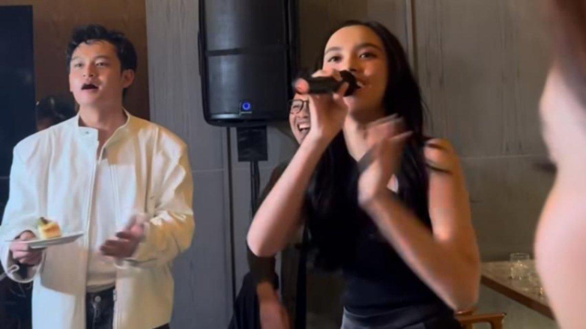 Lyodra hadir dan nyanyikan lagu 