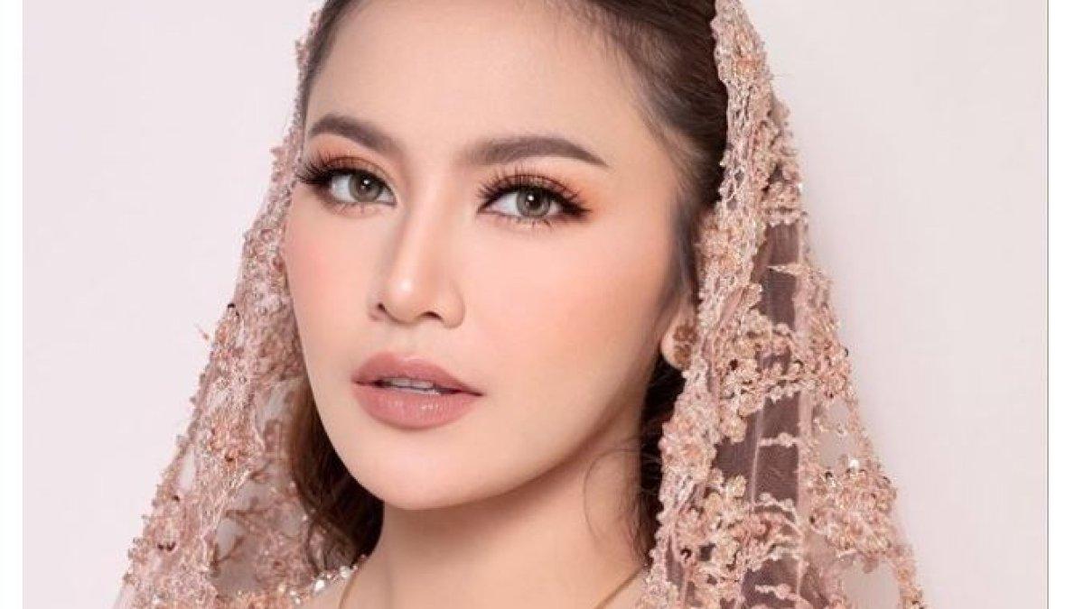 Mahalini tampak sangat cantik di usia 7 bulanan kehamilan pertamanya.