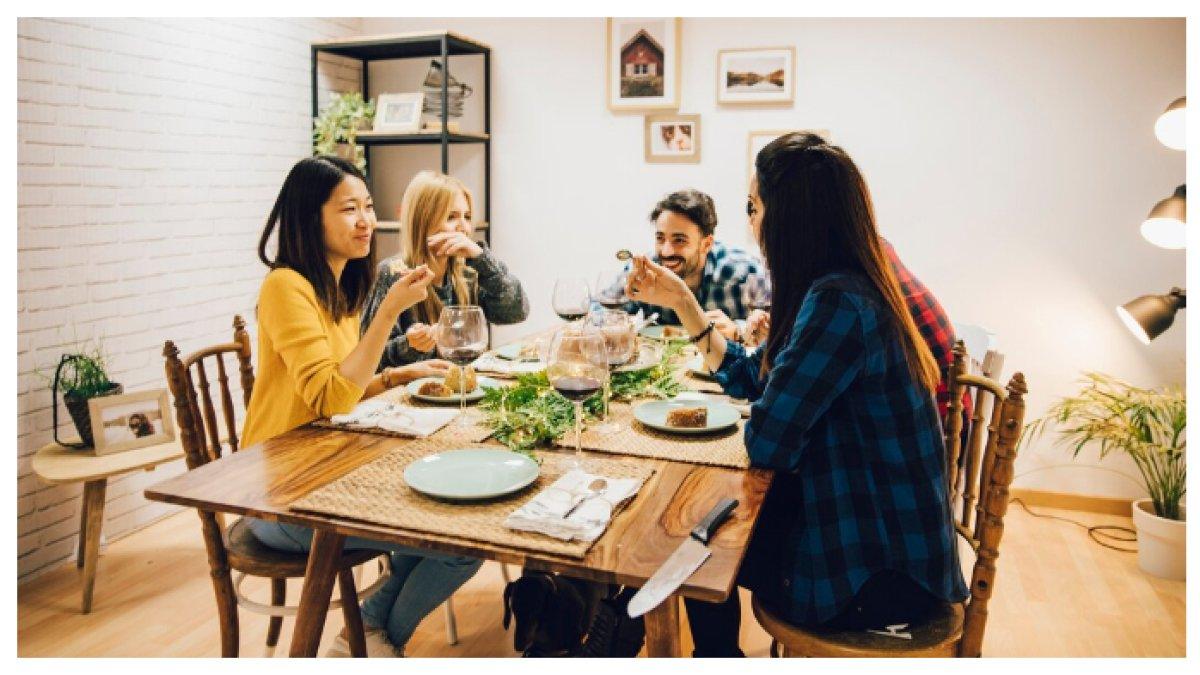 IDE LOMBA BUKBER BERSAMA TEMAN - Rekomendasi ide lomba untuk meriahkan acara buka puasa bersama teman.