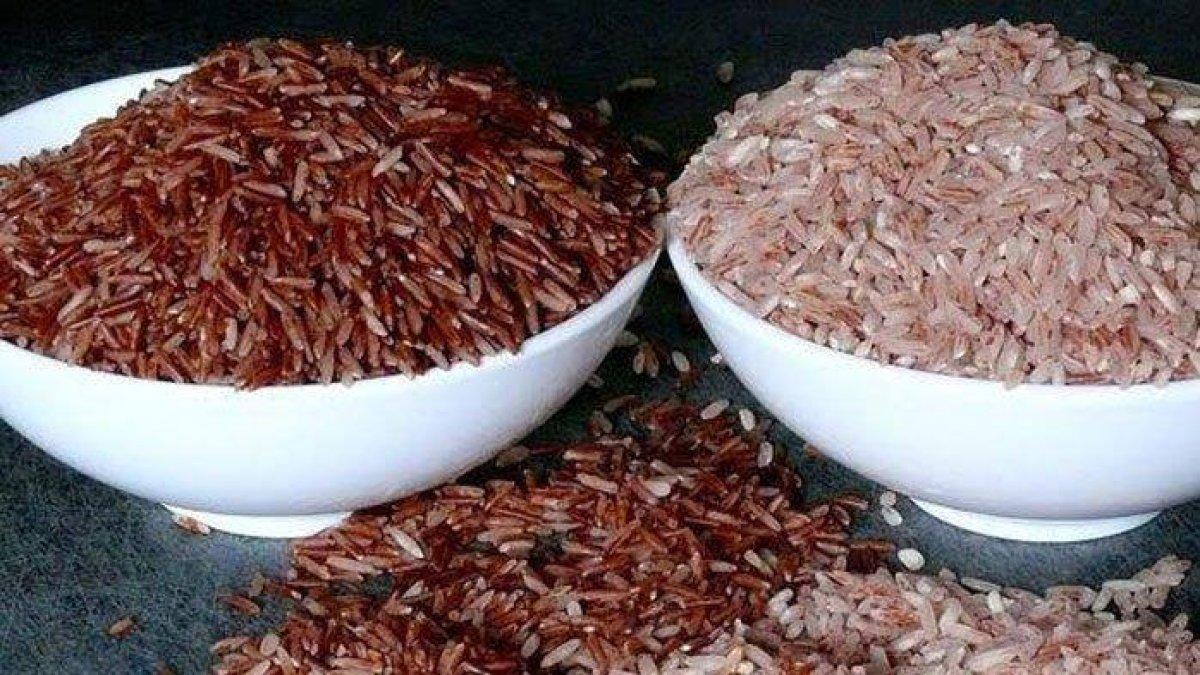 Makan nasi merah saat sahur