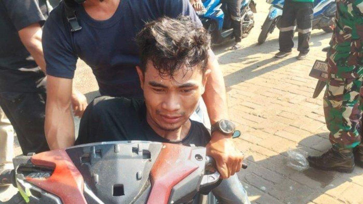 Maling motor kepergok beraksi di Jalan Ancol Timur, depan Gerbang Carnaval Ancol, Pademangan, Jakarta Utara, Selasa (29/8/2023)