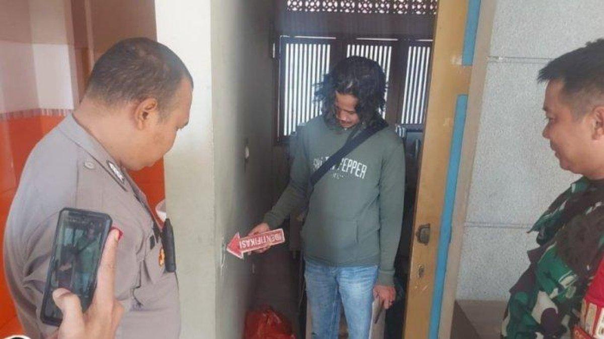Pencuri di Desa Nagrak, Kecamatan Gunungputri, Kabupaten Bogor berhasil membawa kabur sebuah speaker dan selang saat membobol rumah belajar anak