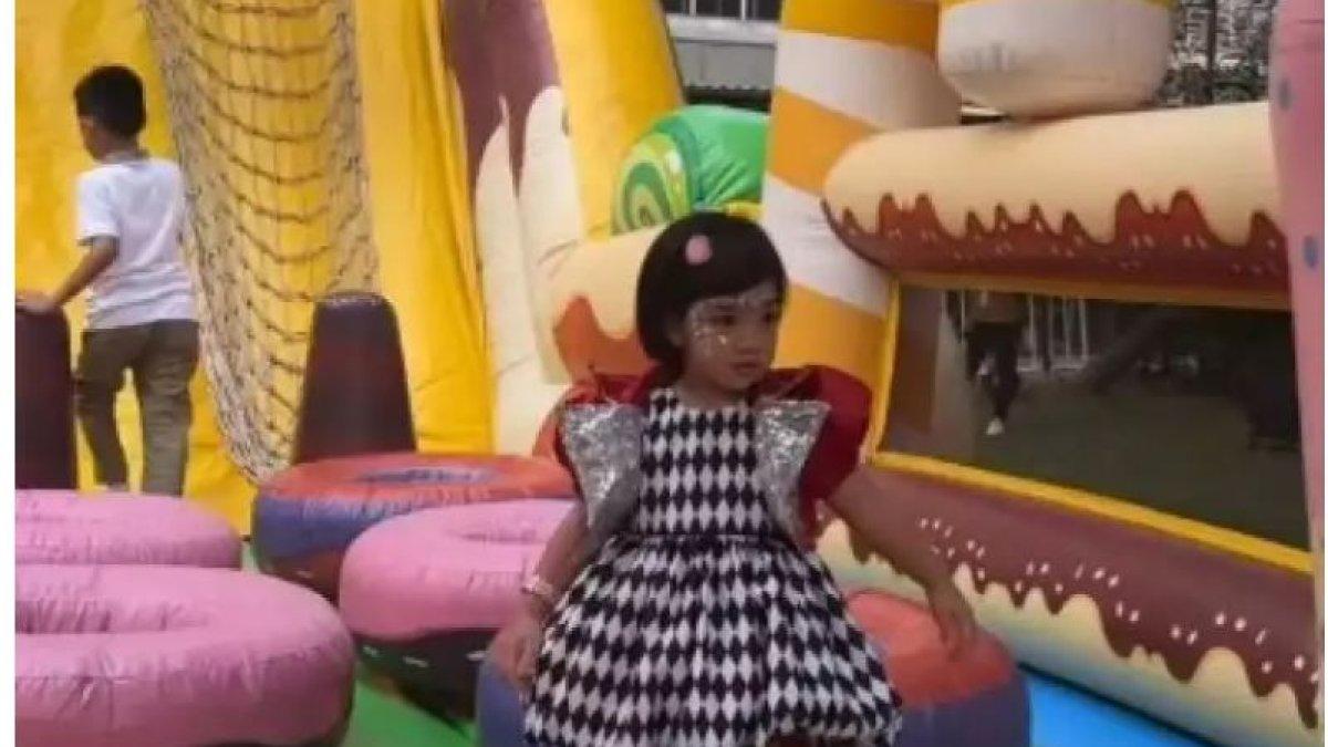 Mantan istri Ammar Zoni ini memilih Scientia Square Park