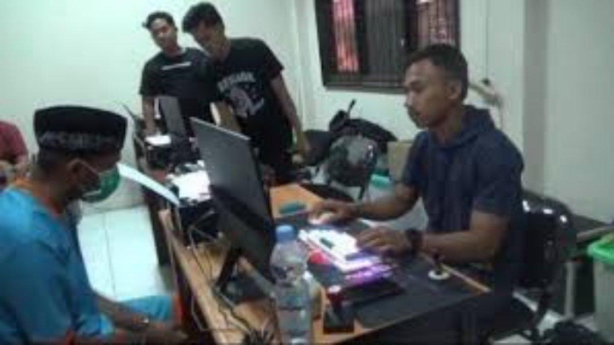 Mantan pemain Timnas U-23, Syakir Sulaiman ditangkap kasus narkoba.