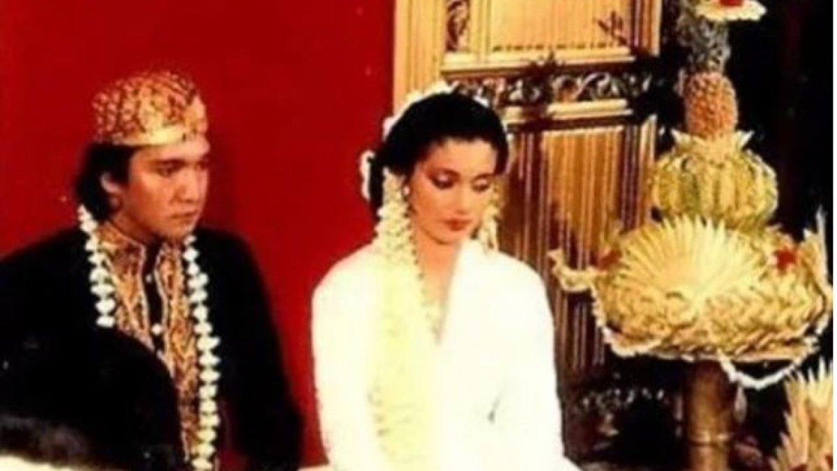 Marissa Haque dan Ikang Fawzi pertama kali ketemu
