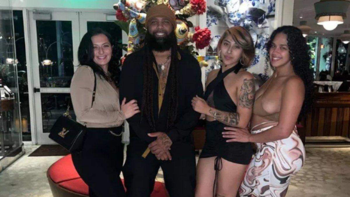 Mazayah Andrews bersama ketiga istrinya