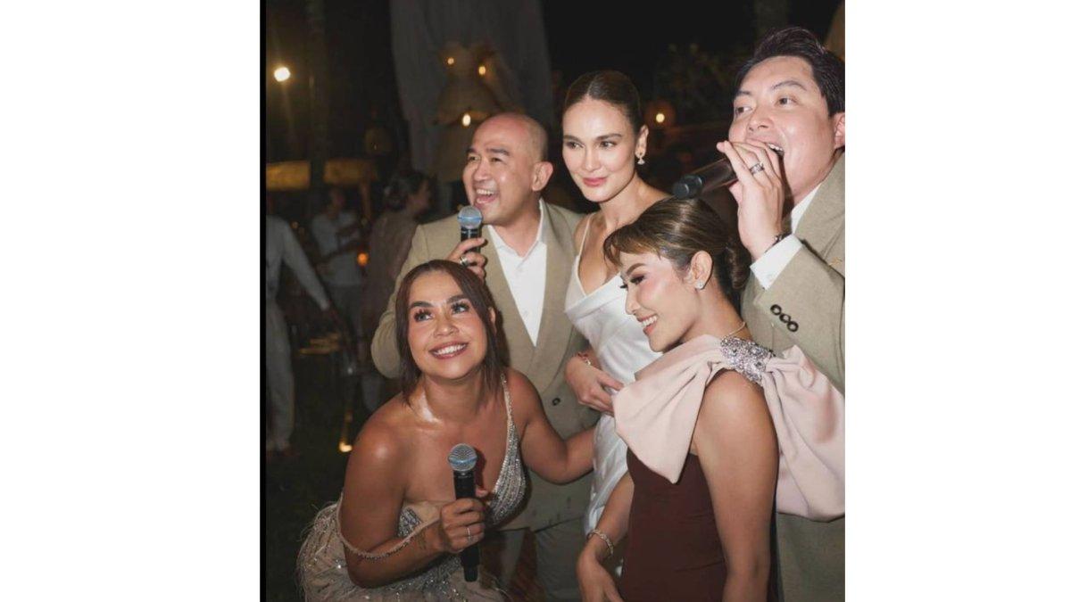 Melaney Ricardo membagikan potret Geng Menteri Ceria di pernikahan Luna Maya dan Maxime Bouttier.
