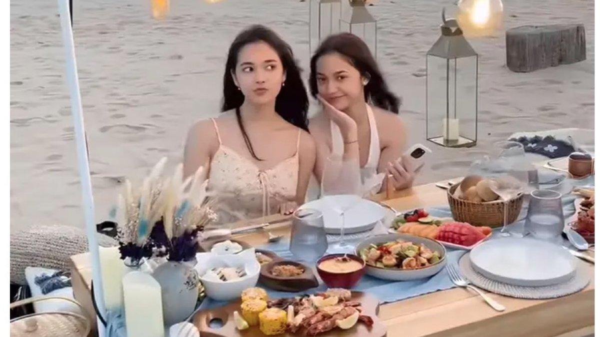 Meski tak sedarah, Sydney dan Chanella sudah sangat akrab satu sama lainnya bak saudara kandung.
