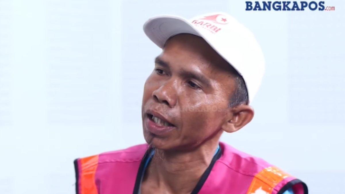 Meski terdaftar sebagai bacaleg, kehidupan Ihsan tak ada yang berubah.