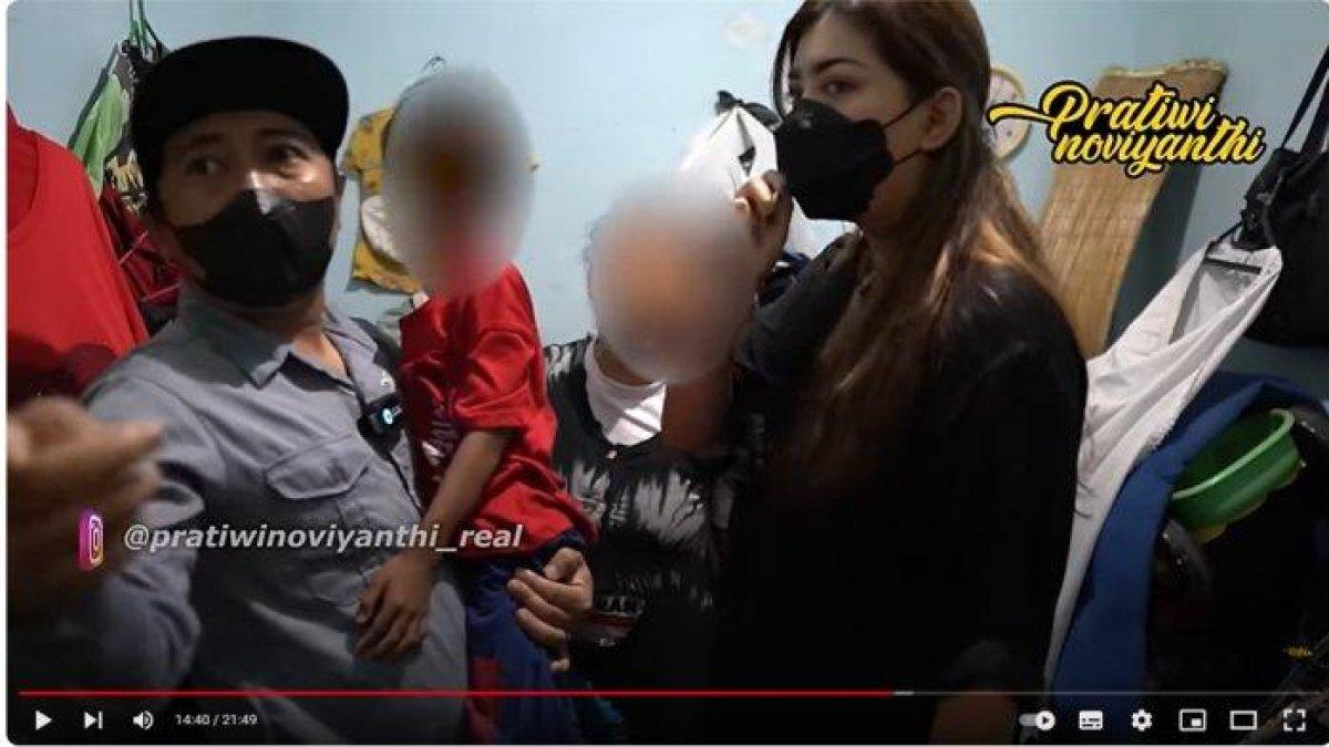 Miris, dua orang balita yang merupakan kakak beradik di Jakarta Pusat diduga menjadi korban kekerasan yang dilakukan nenek kandungnya berinisial M.