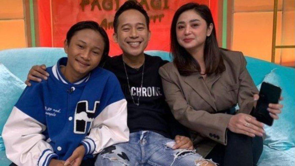 Momen Denny Cagur pamit dari dunia hiburan Tanah Air