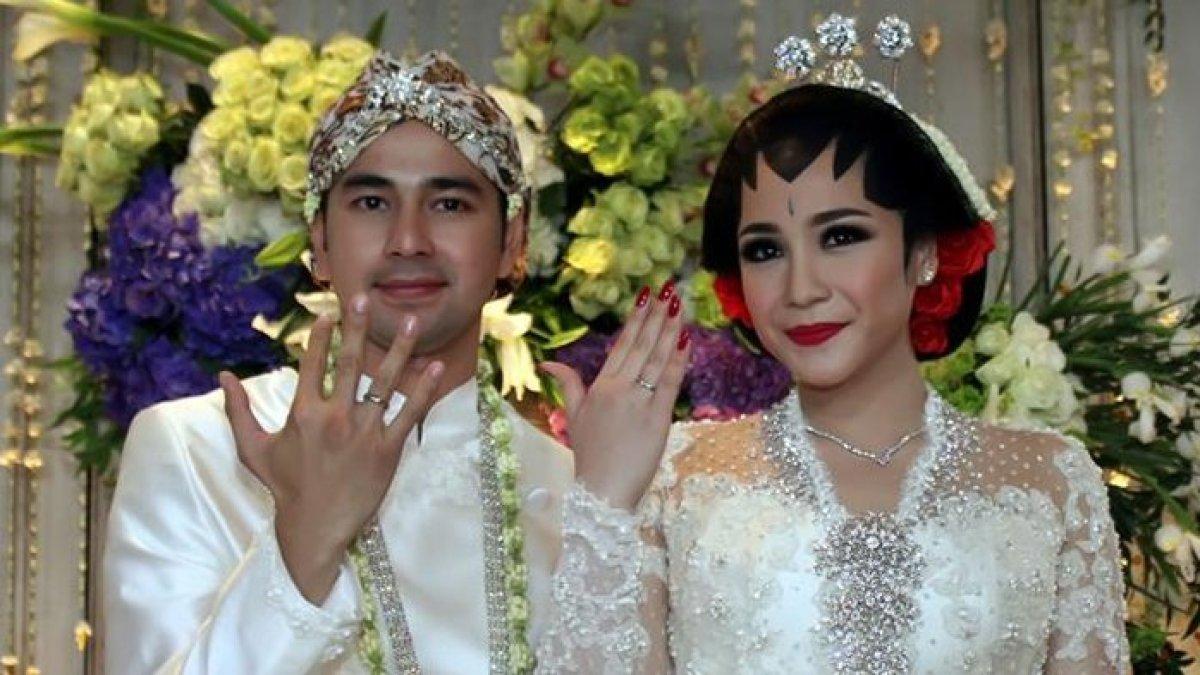 Momen pernikahan Raffi Ahmad dan Nagita Slavina