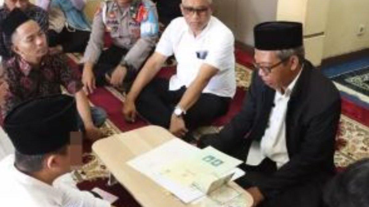 Momen wanita rujuk dengan suami pertama setelah cerai dari suami kedua