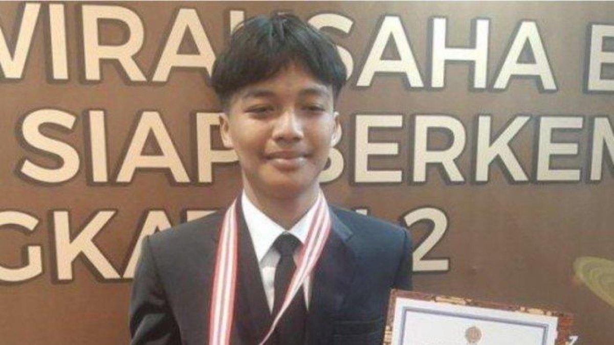 Alva, siswa SMK jual gambas hingga timun beromzet Rp100 juta.