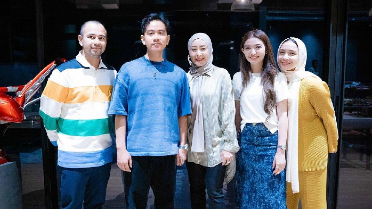 Nagita Slavina dan Selvi Ananda makan bareng