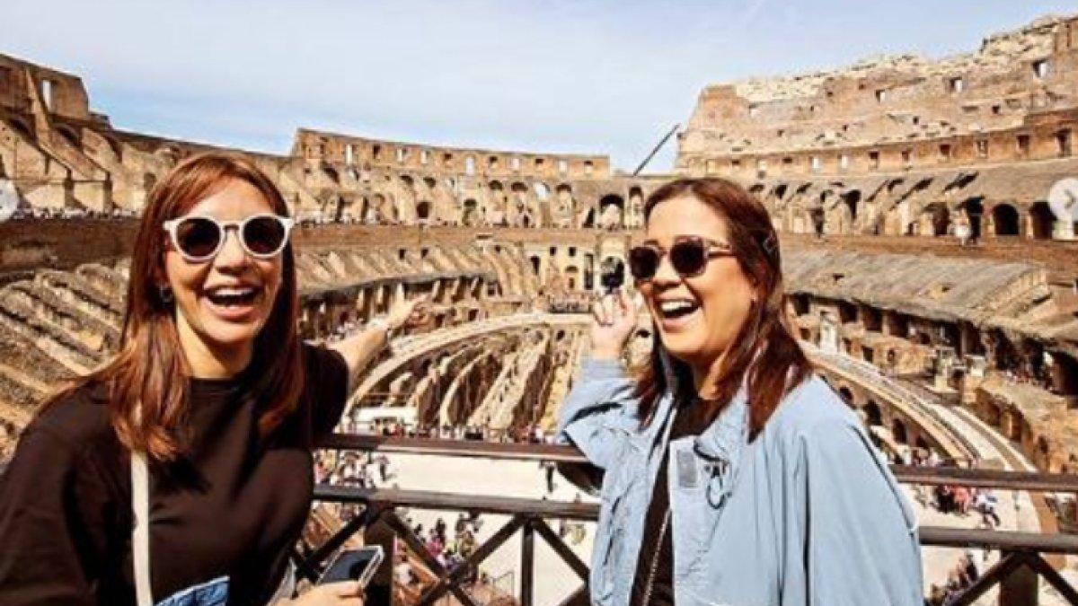 Najwa Shihab kunjungi spot unik di Italia, termasuk Colosseum.