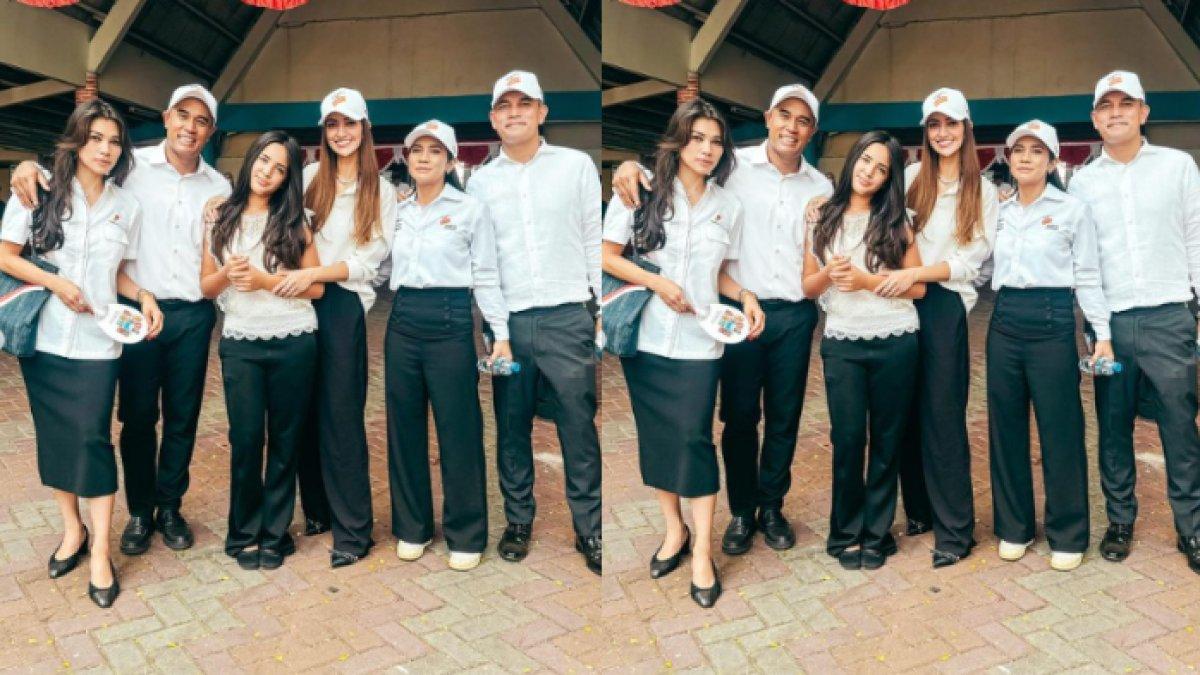 Nia Ramadhani berfoto dengan Ardi Bakrie dan beberapa keluarga