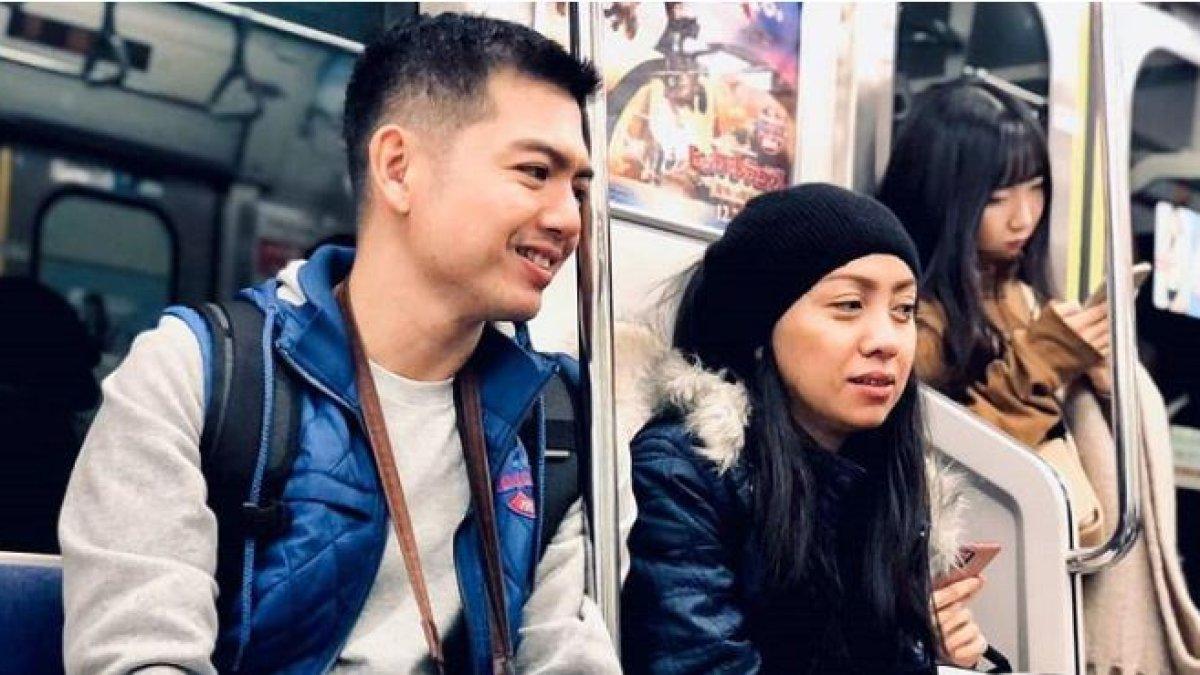 Nicky Tirta mempunyai saudara kembar berjenis kelamin perempuan