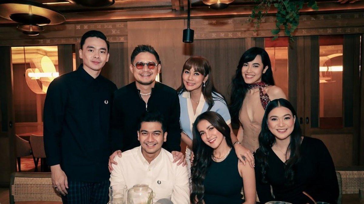 Olla Ramlan jawab isu kedekatannya dengan Teuku Ryan.