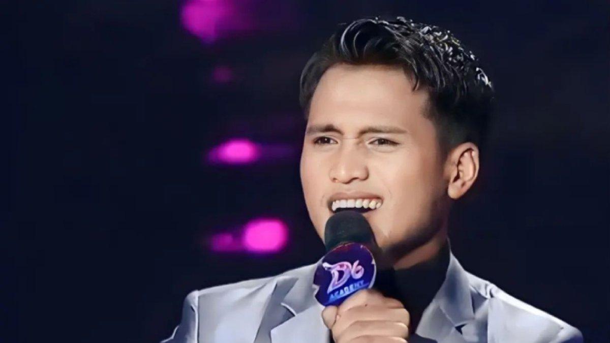 Owan DA6 juara 1 kompetisi D'Academy 6.