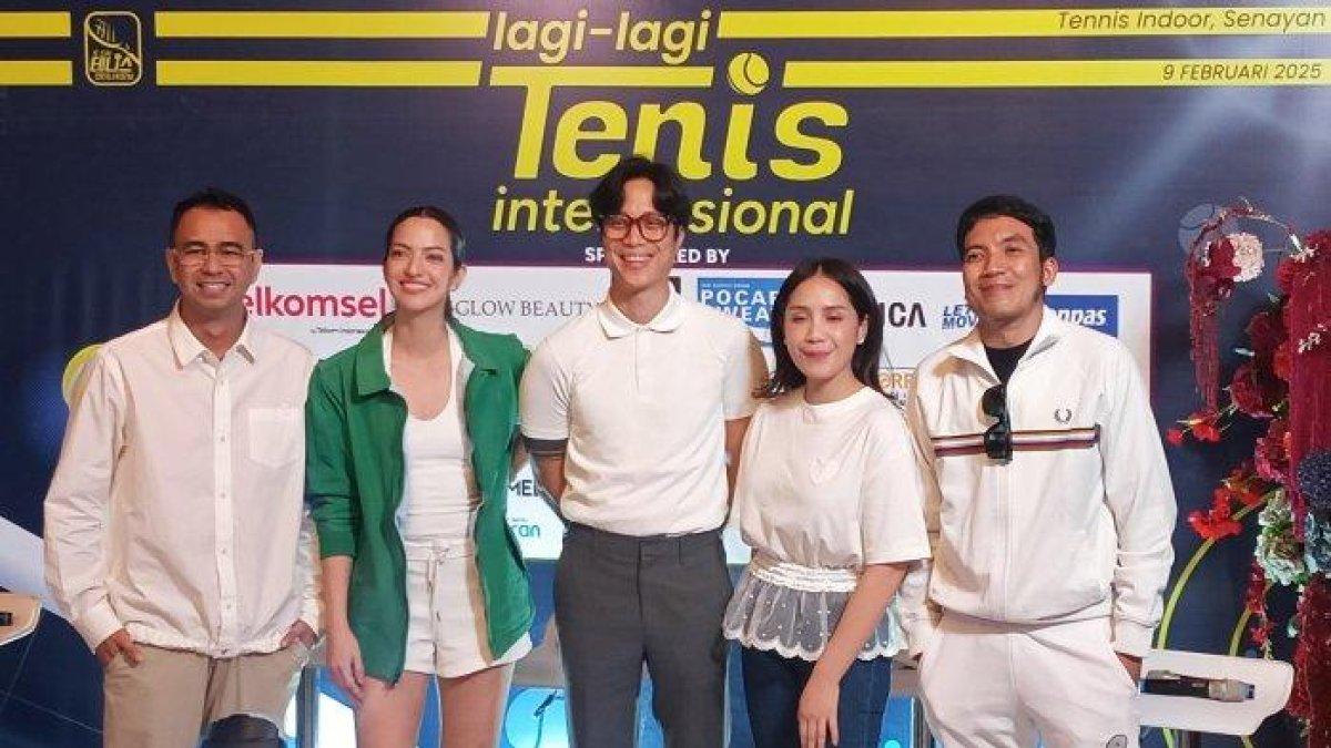 Para artis Indonesia yang akan tampil melawan artis Korea Selatan dalam 'Lagi-Lagi Tenis Internasional' di kawasan Melawai Jakarta Selatan, Senin (20/1/2025).