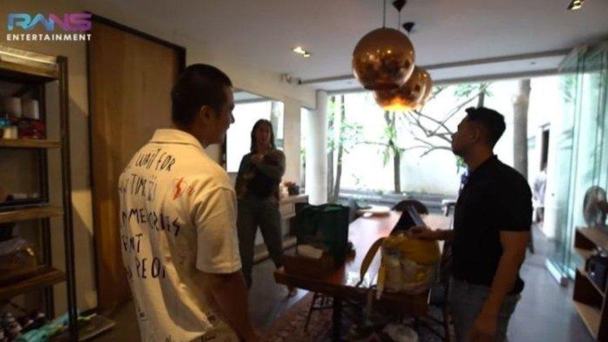 Paula Verhoeven masih menetap di rumah milik Baim Wong