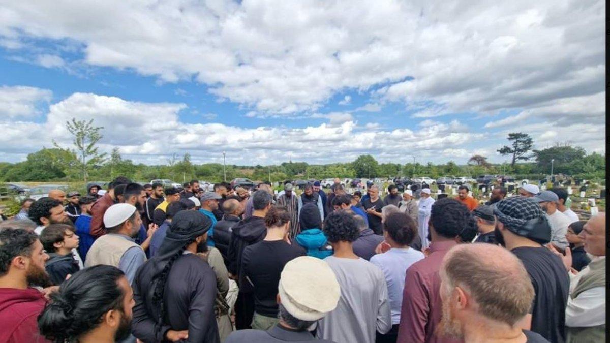 Pemakaman Anthony yang didatang rekan sesama muslim.