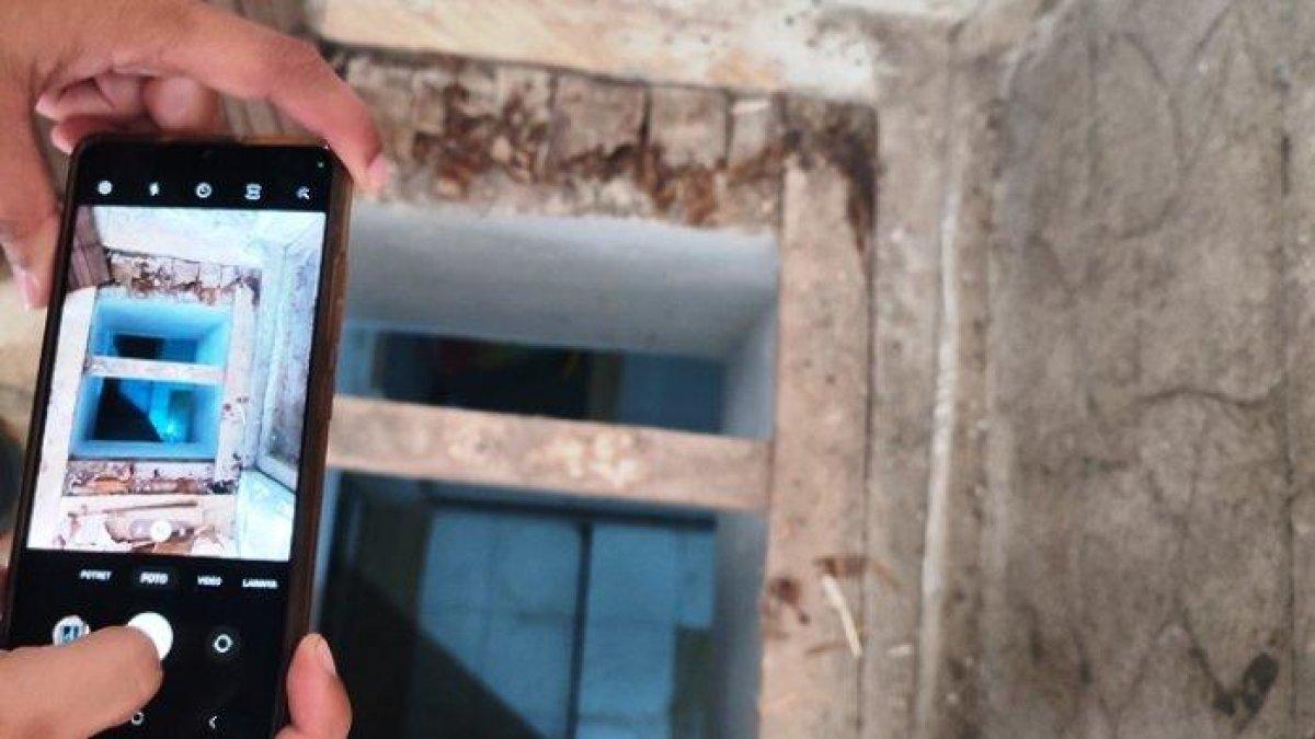 Penampakan bungker di Pondok Pesantren Hidayatul Hikmah Al kahfi Kota Semarang. Ruangan bawah tanah itu diduga menjadi ruangan khusus bagi Muh Anwar (46) alias Bayu Aji Anwari untuk melancarkan aksi bejatnya terhadap para santriwati, di Lempongsari, Gajahmungkur, Kota Semarang, Kamis (7/9/2023).