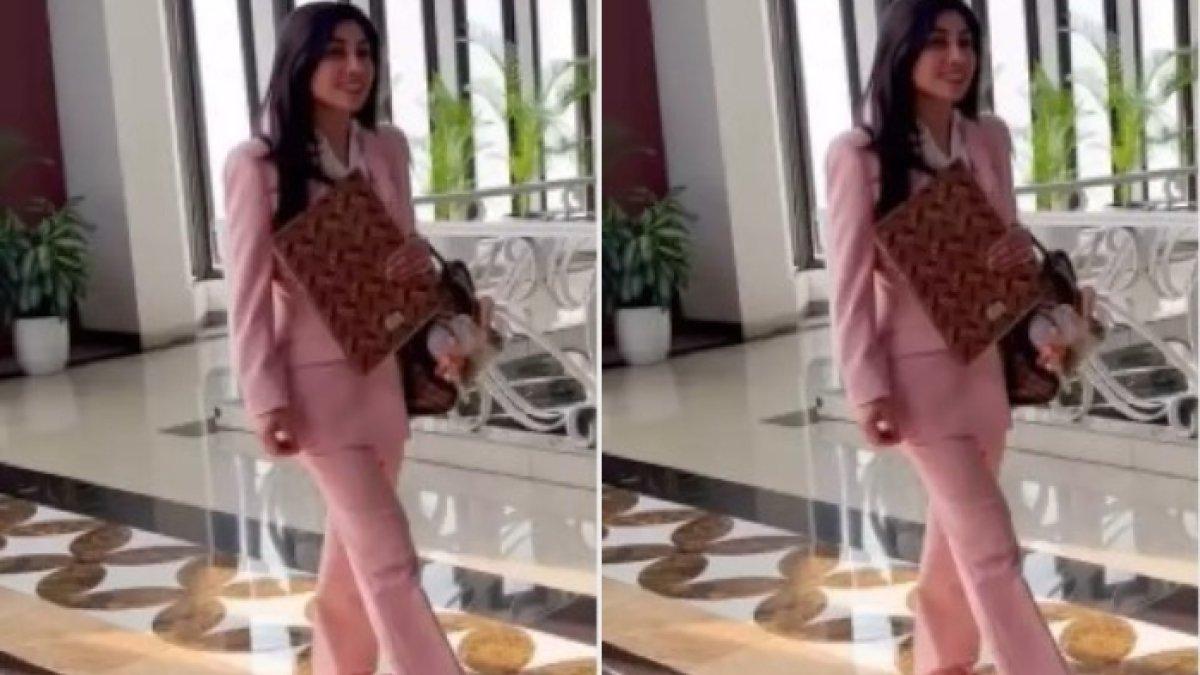 Penampilan Nisya Ahmad saat hadiri agenda sidang DPRD Jabar