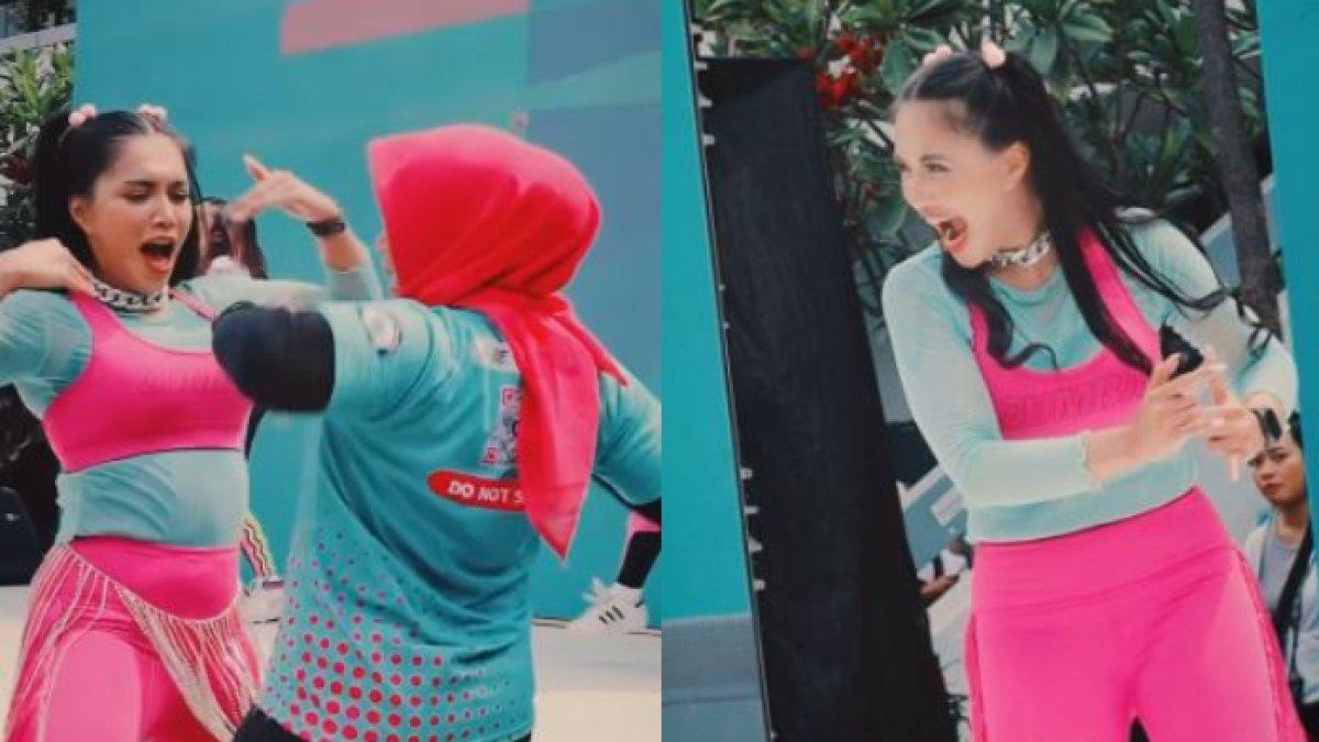 Penampilan nyentrik Denada saat jadi instruktur zumba