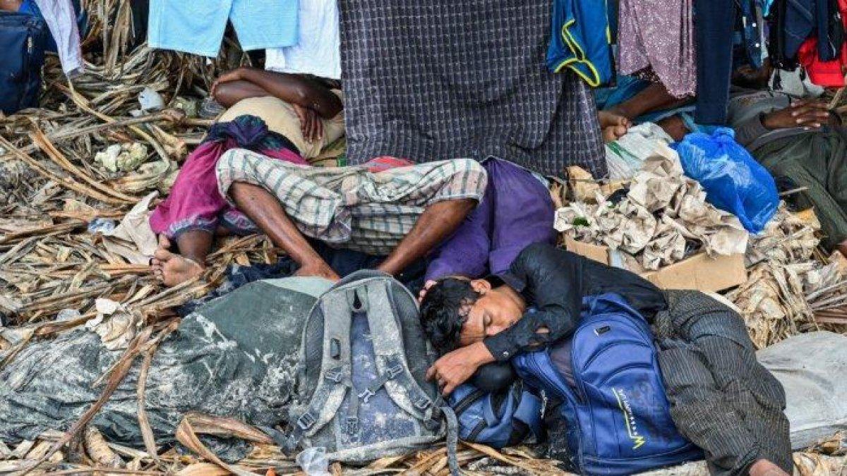 Pengungsi Rohingya pakai tambak ikan warga untuk BAB