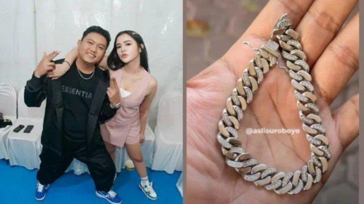 Penyanyi Denny Caknan buat sayembara bagi