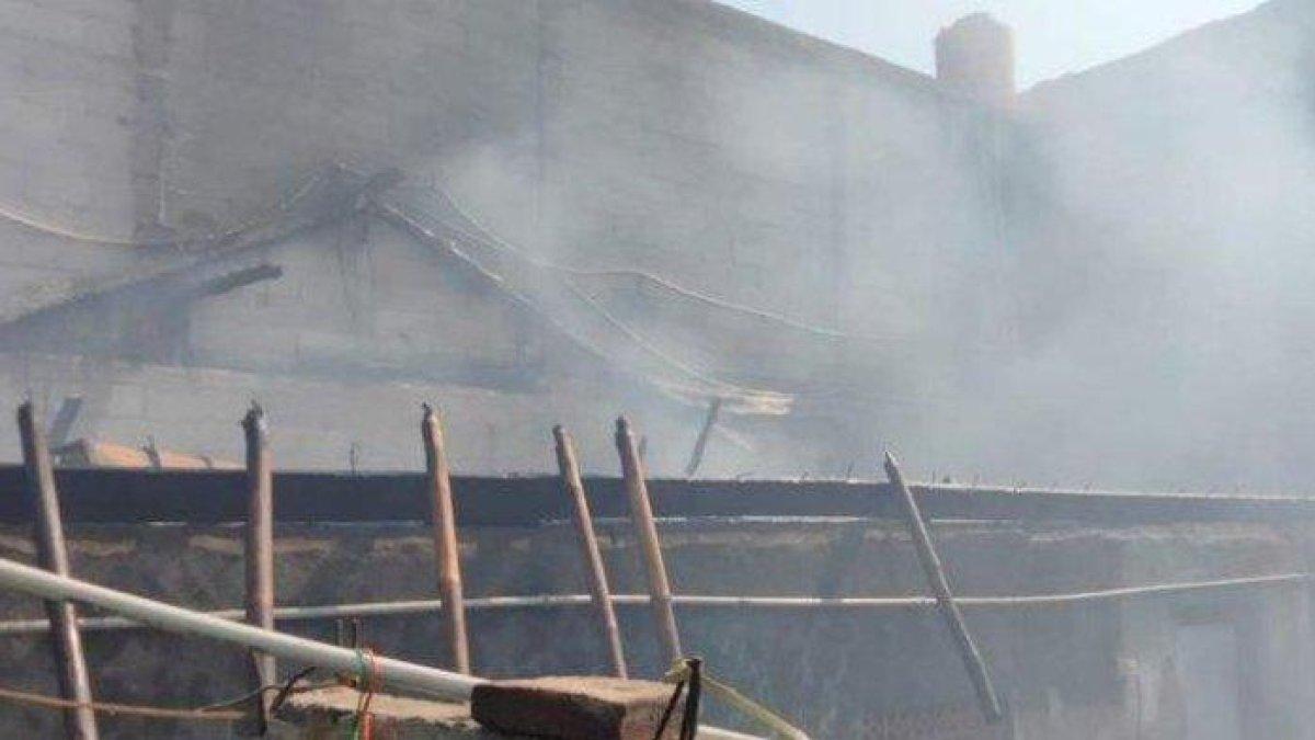 Peristiwa kebakaran di Tegal Alur, Kalideres, Jakarta Barat. diduga karena dibakar suami yang cemburu pada istrinya.