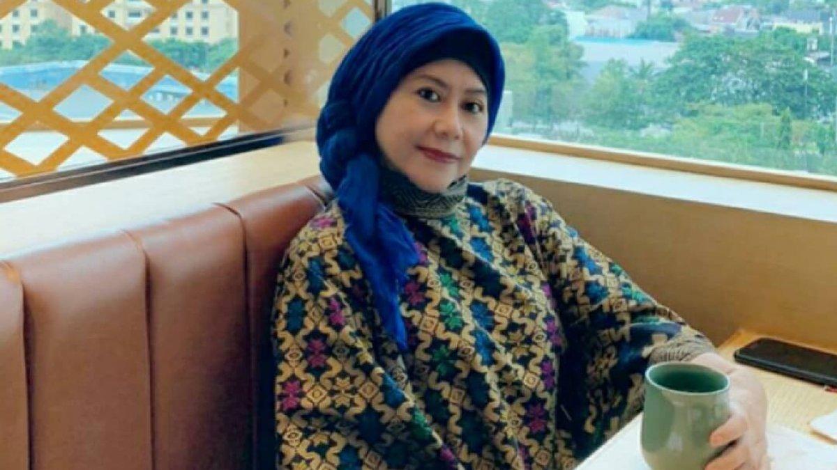 Perjalanan Karier Dhonie Imansari