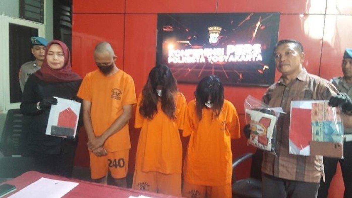 Perlawanan gadis belia