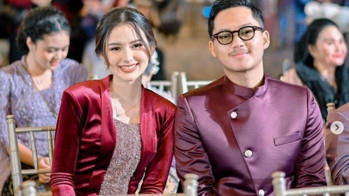JELANG NIKAH - Foto Sarah Menzel dan Azriel Hermansyah kala bersama (arsip foto 2023). Pernikahan Azriel dan Sarah Menzel Kian Dekat, Sikap Kris Dayanti dan Raul Lemos Diungkap Ashanty.