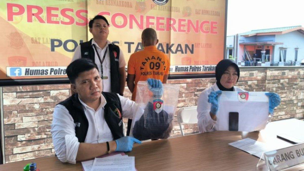 Pers rilis pengungkapan kasus mertua perkosa menantu di Polres Tarakan Kaltara.