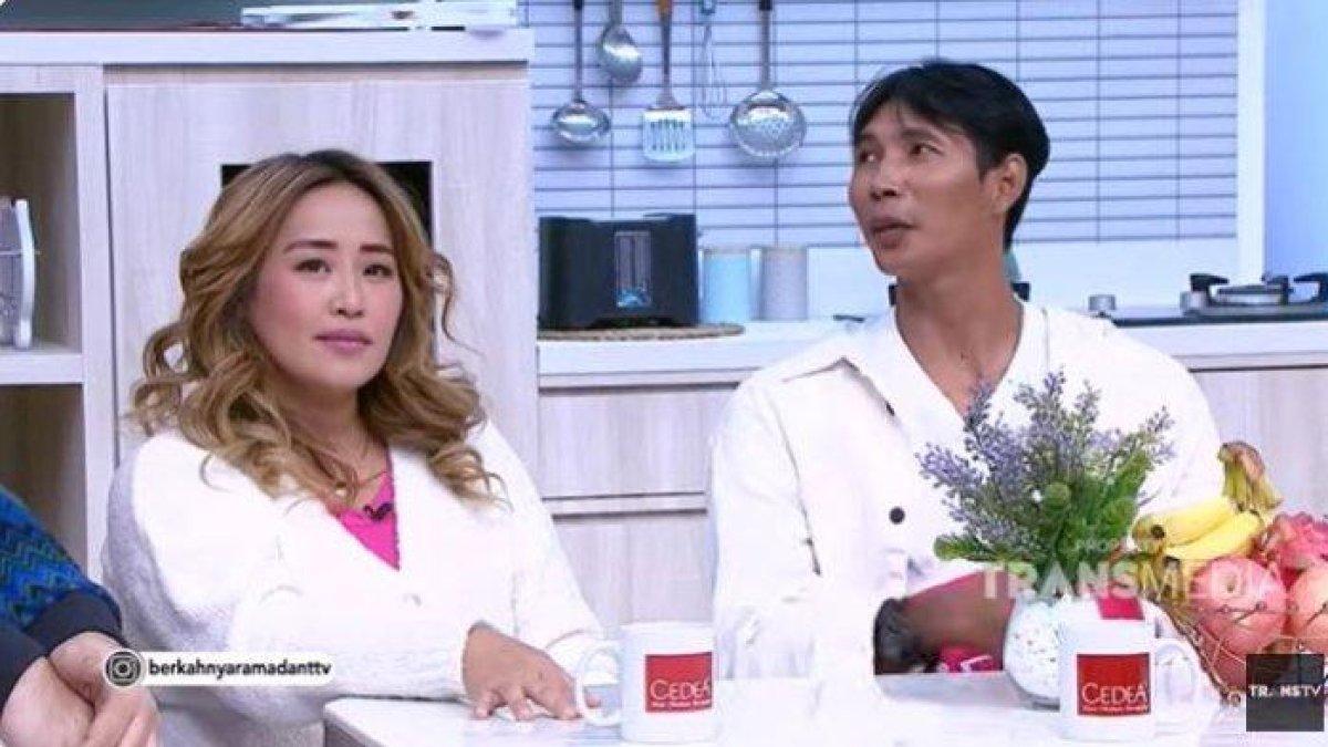 Pinkan Mambo dan Arya Khan terlibat pertengkaran.