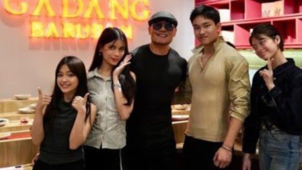 Potret Kedekatan Eca Aura dan keluarga Azka Corbuzier